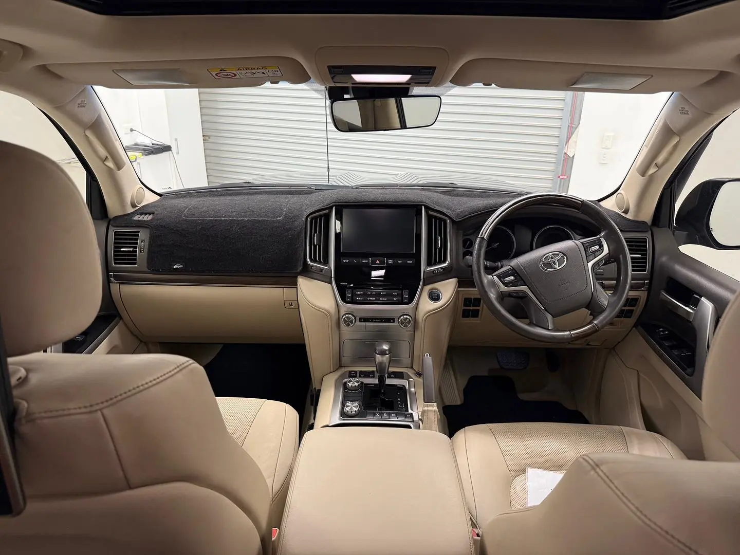 2018 Toyota Landcruiser Gallery Image 32