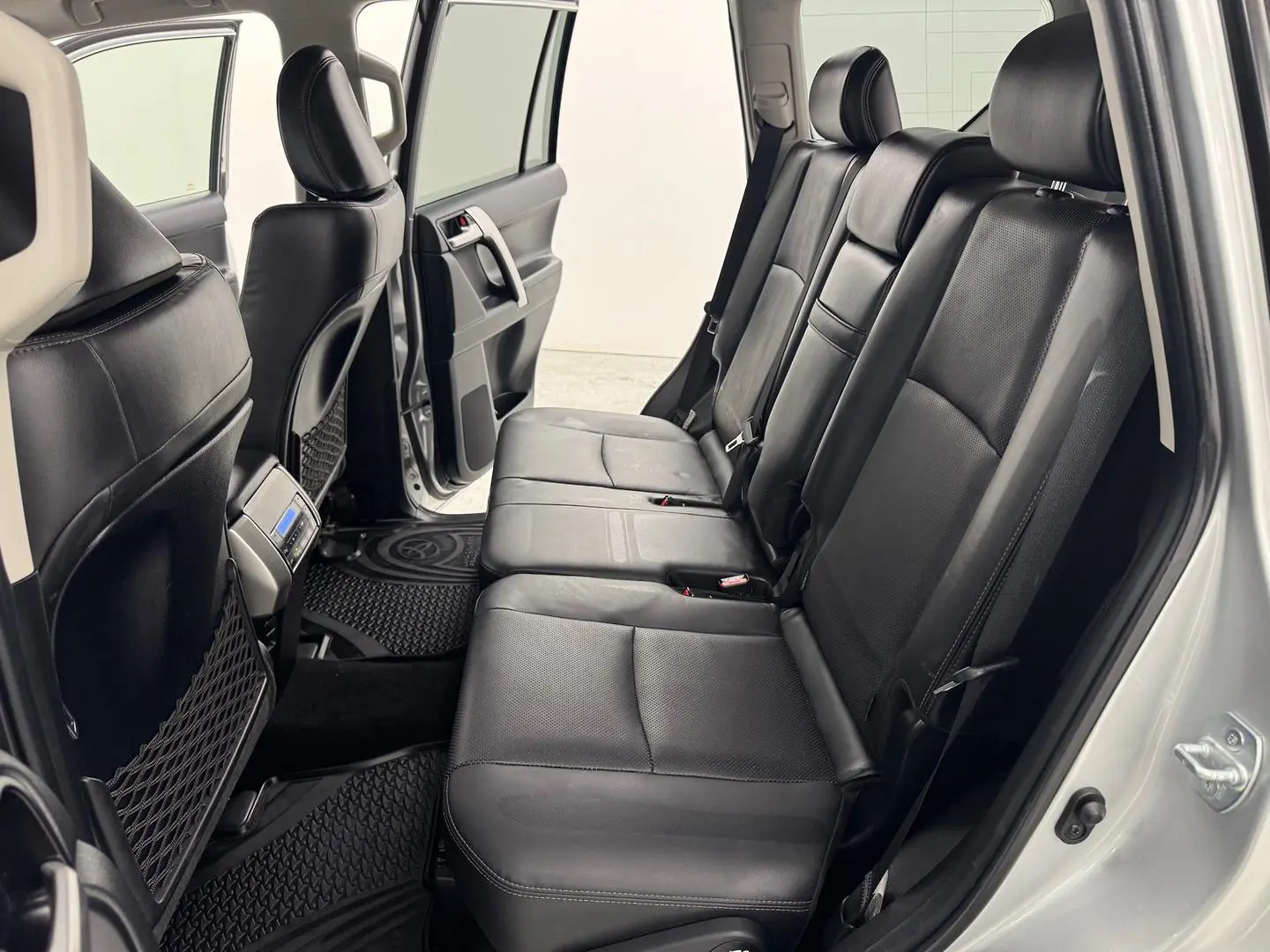 2021 Toyota Landcruiser Prado Gallery Image 30