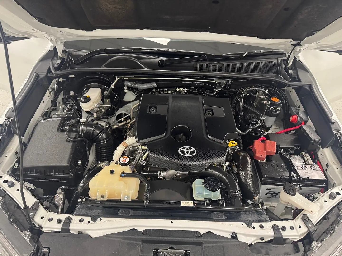 2023 Toyota Hilux Gallery Image 14