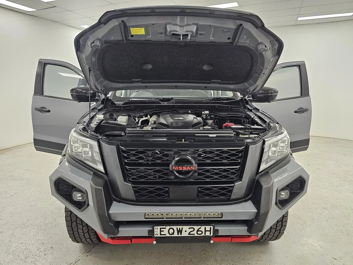 2021 Nissan Navara Gallery Image 24