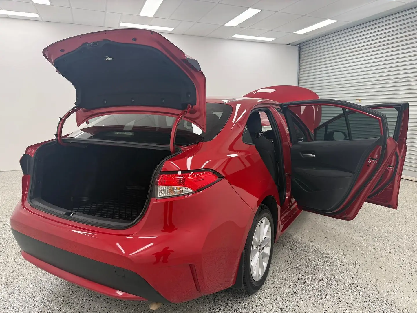 2020 Toyota Corolla Gallery Image 17