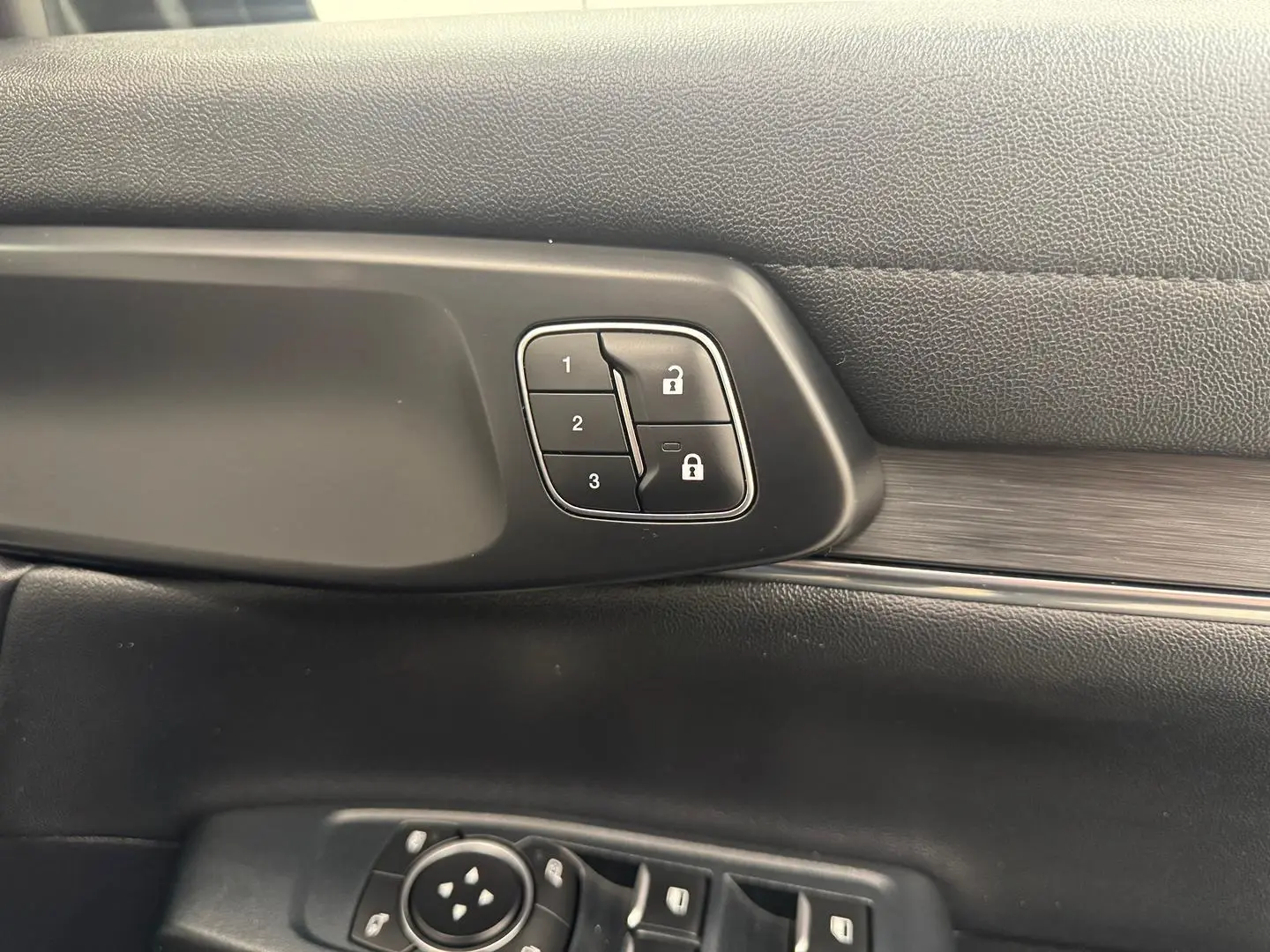 2023 Ford Everest Gallery Image 17