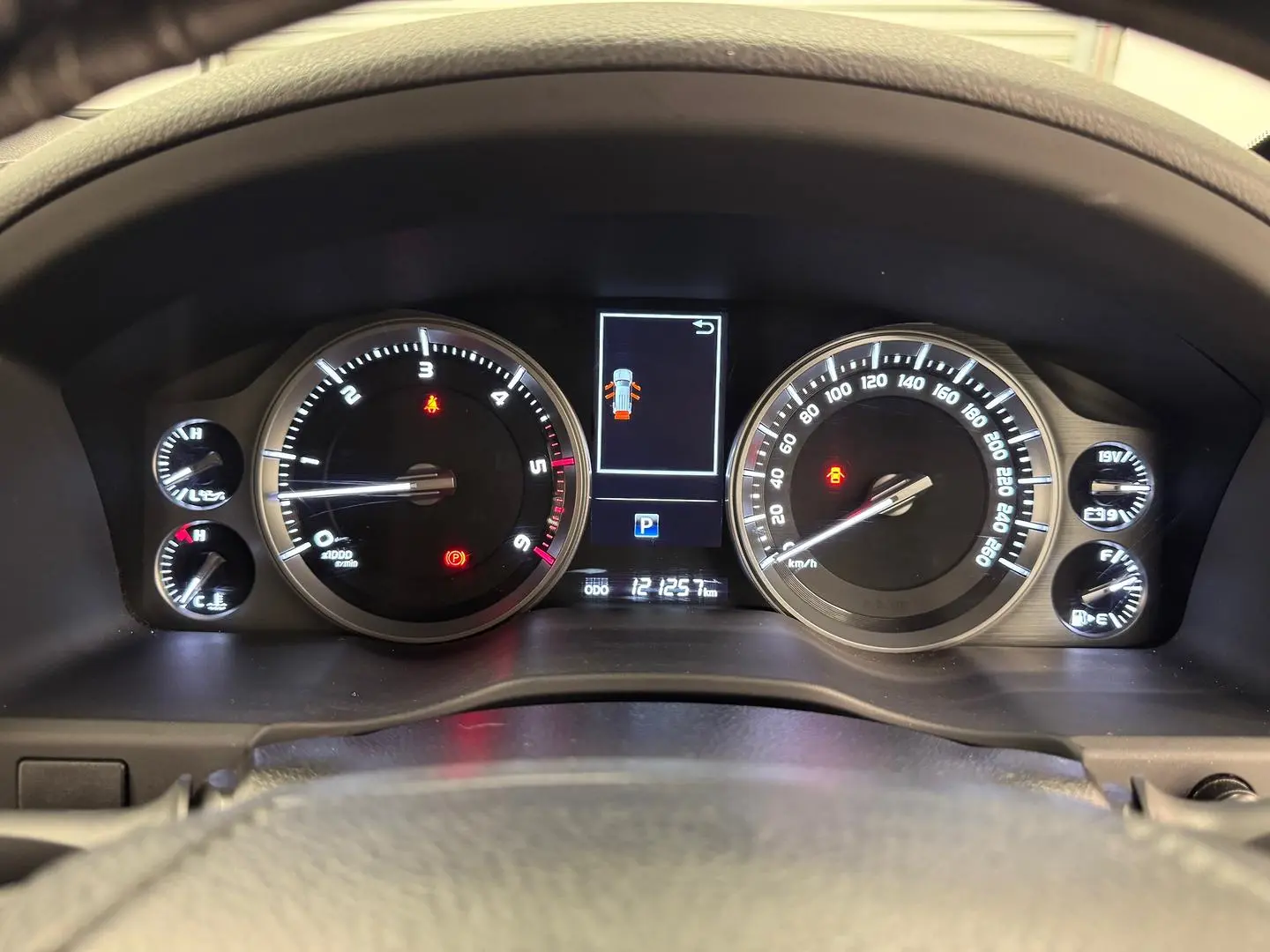 2017 Toyota Landcruiser Gallery Image 27