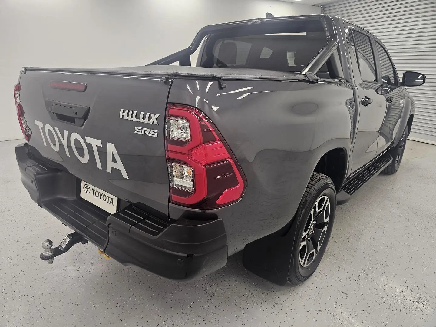 2024 Toyota Hilux Gallery Image 3