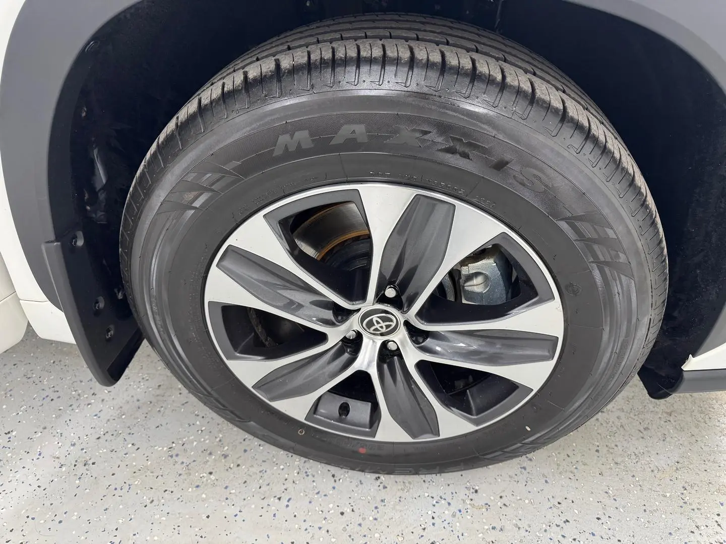 2021 Toyota Kluger Gallery Image 15