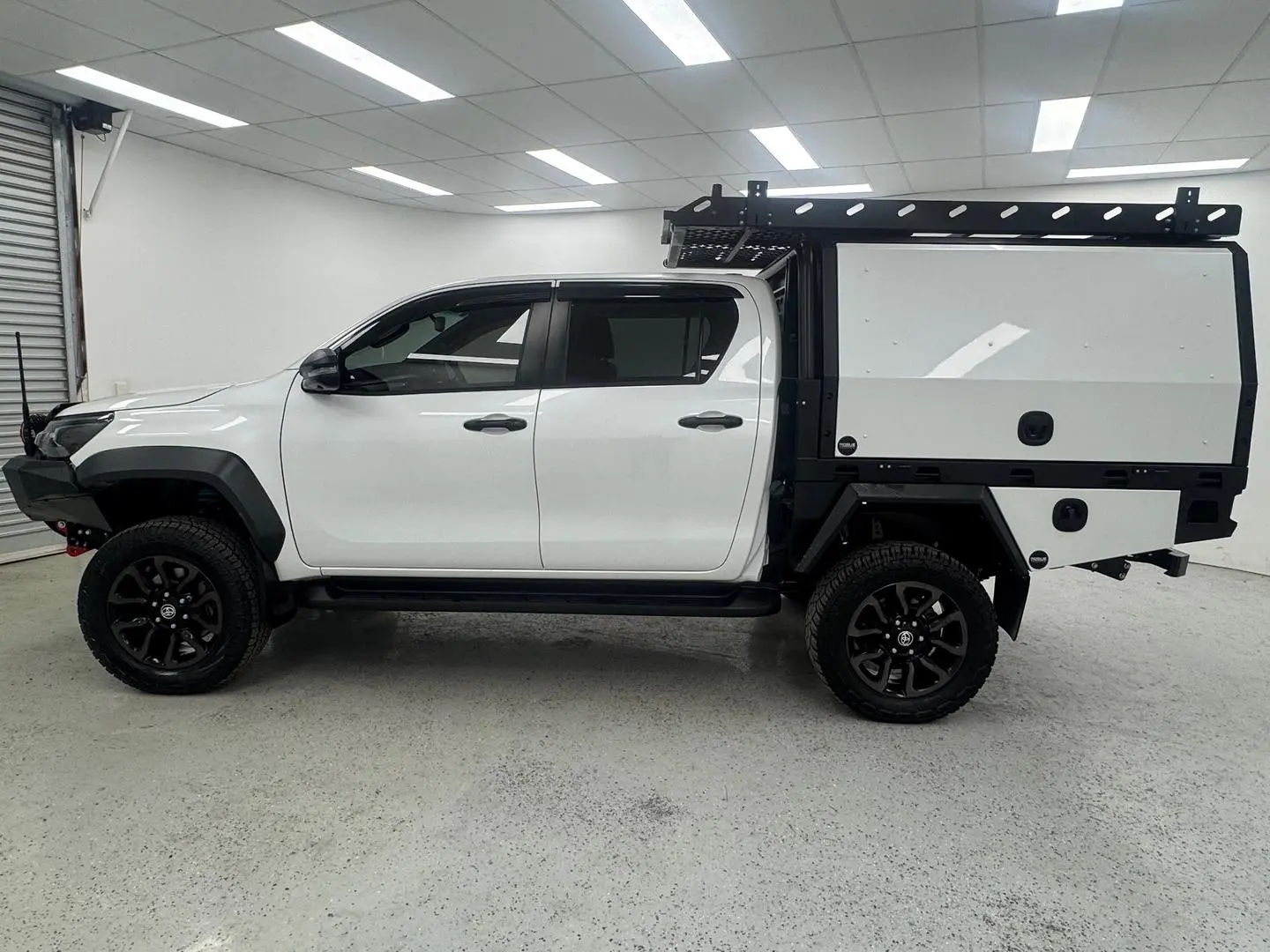 2023 Toyota Hilux Gallery Image 5