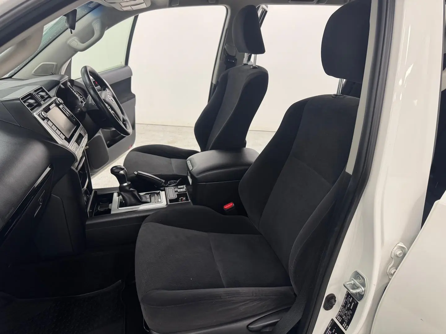 2018 Toyota Landcruiser Prado Gallery Image 27
