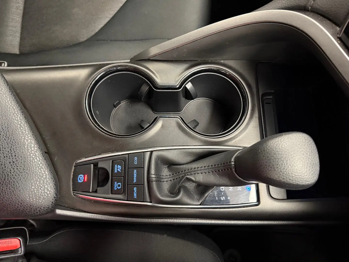 2022 Toyota Camry Gallery Image 29