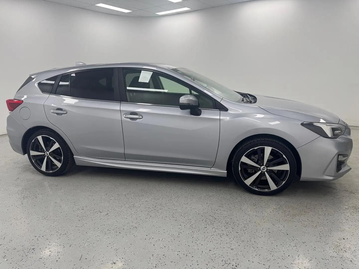 2018 Subaru Impreza Gallery Image 2