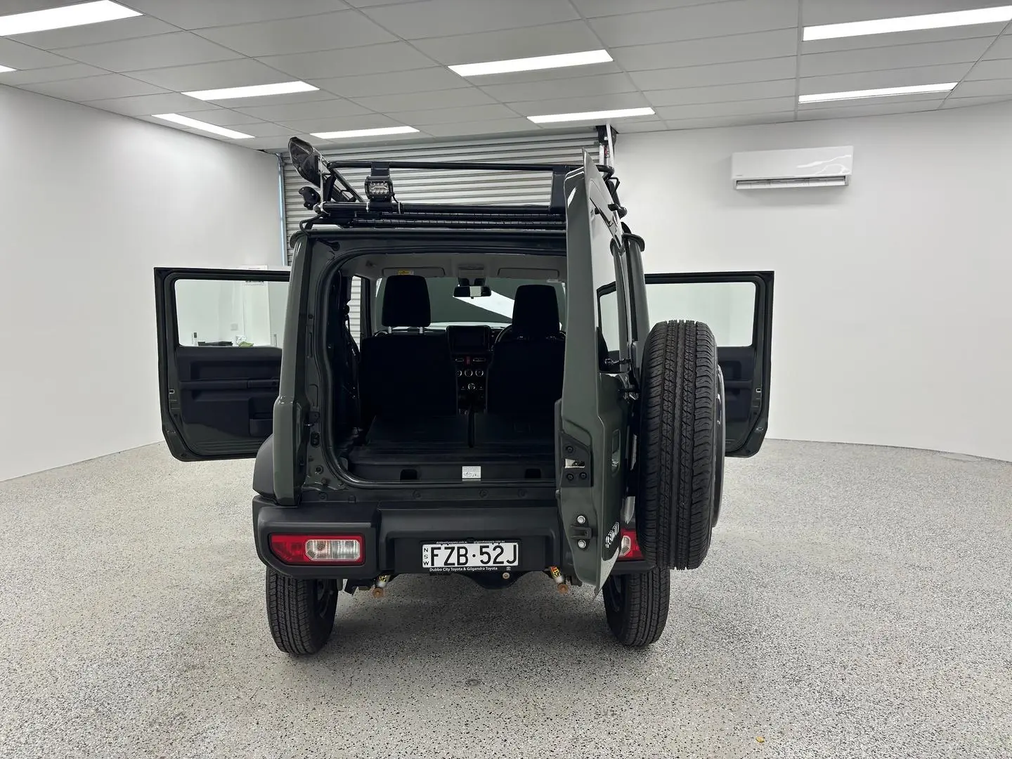 2019 Suzuki Jimny Gallery Image 11