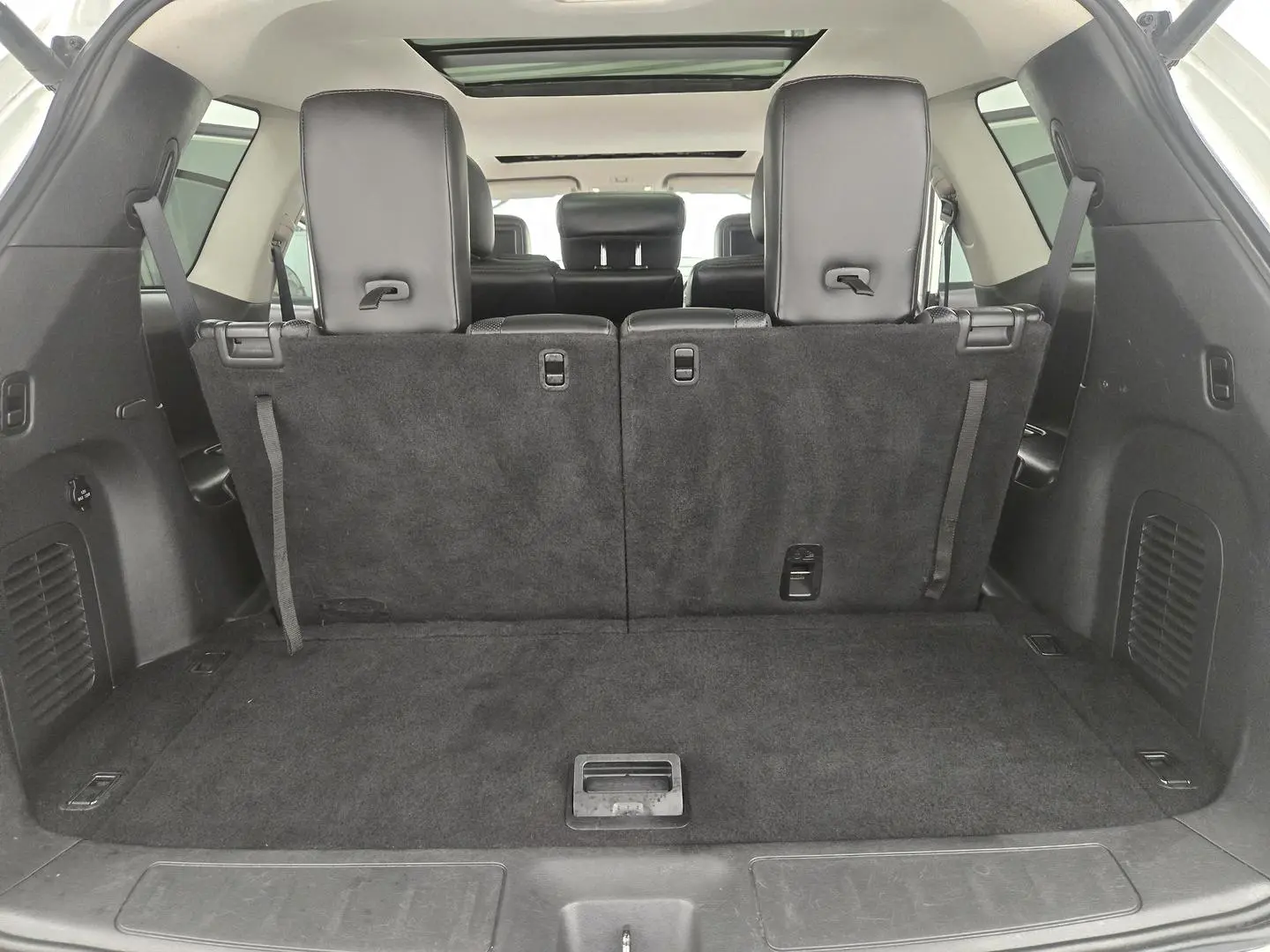 2017 Nissan Pathfinder Gallery Image 19