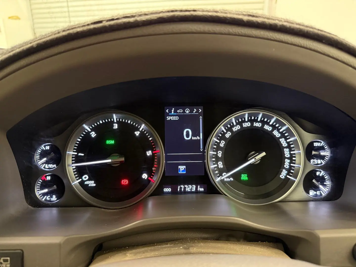 2018 Toyota Landcruiser Gallery Image 36