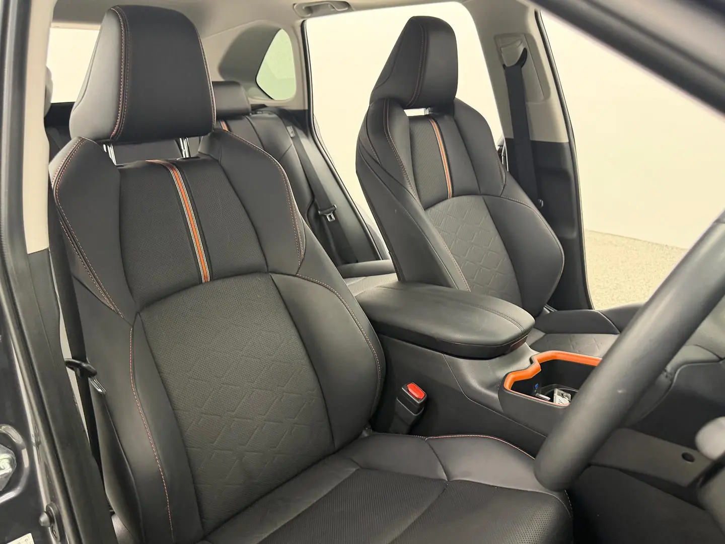 2024 Toyota RAV4 Gallery Image 23