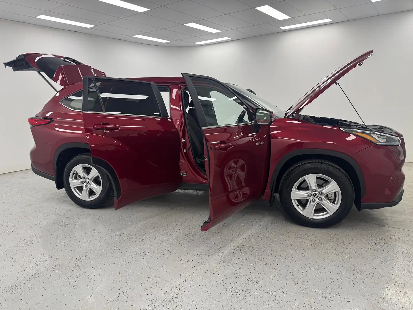 2023 Toyota Kluger Gallery Image 8