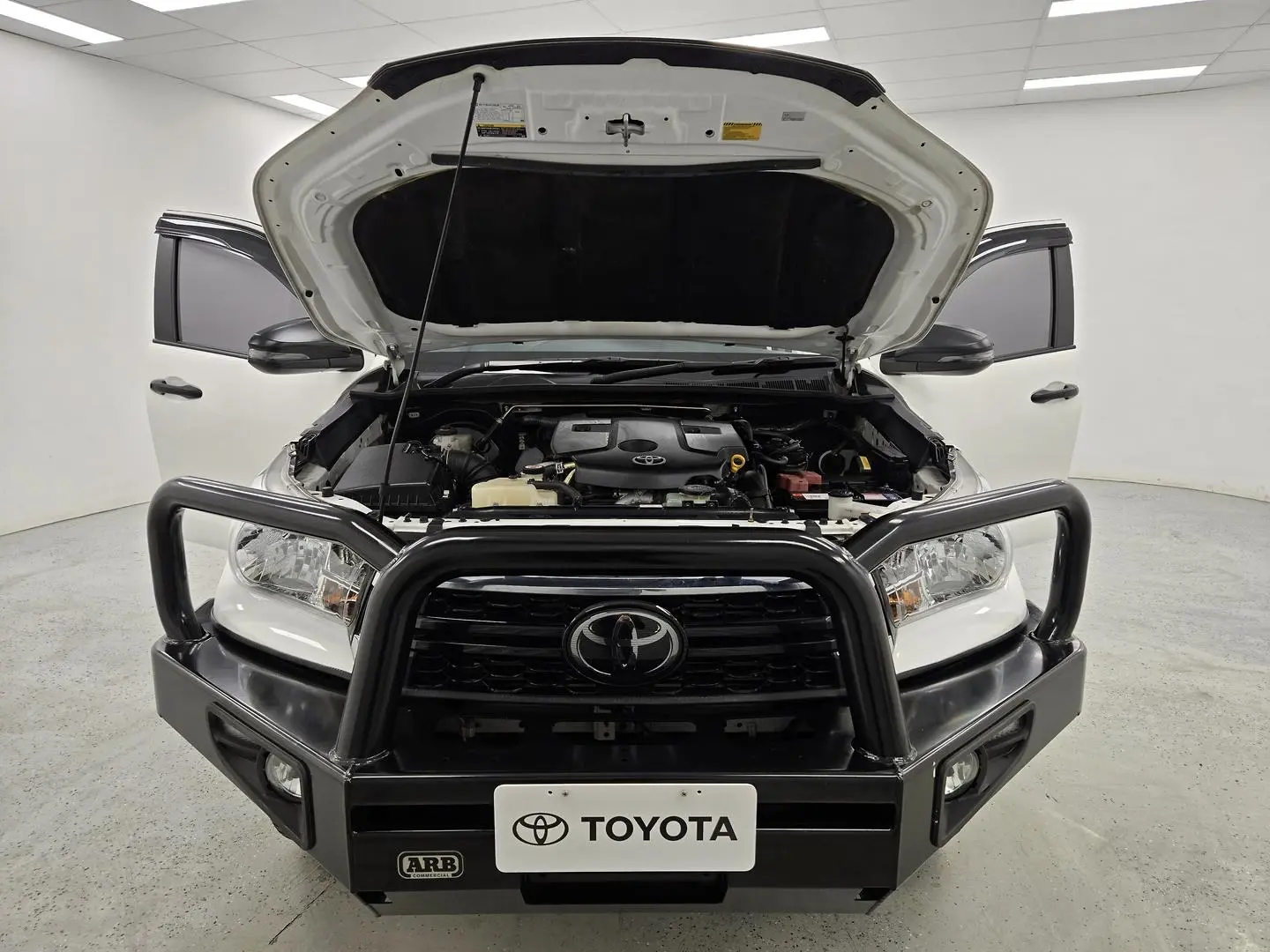 2019 Toyota Hilux Gallery Image 14