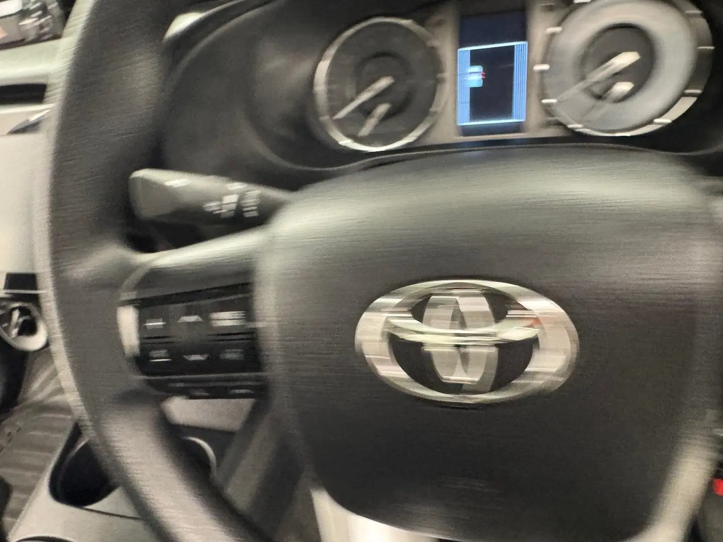 2021 Toyota Hilux Gallery Image 17