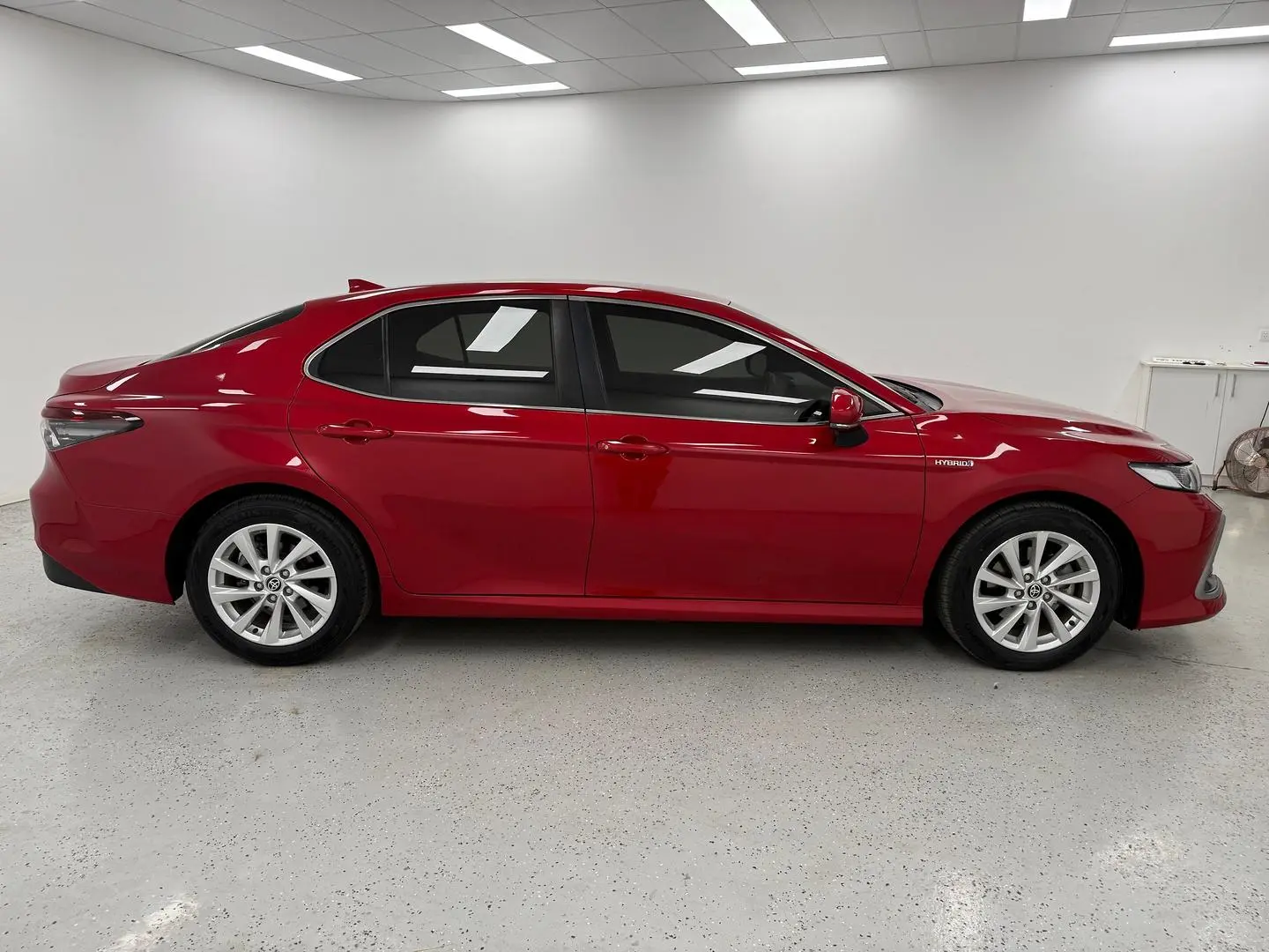 2022 Toyota Camry Gallery Image 2