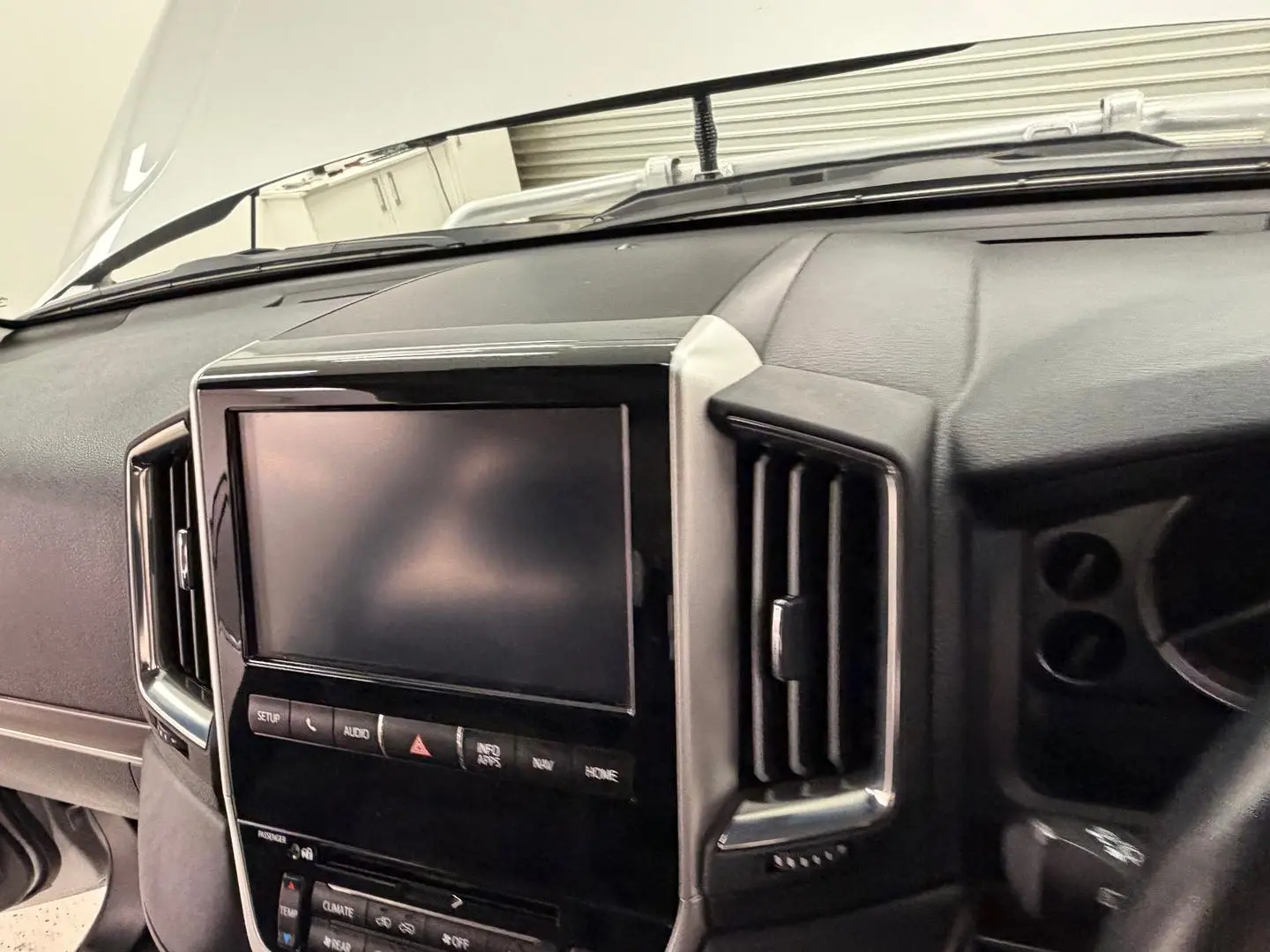 2018 Toyota Landcruiser Gallery Image 18