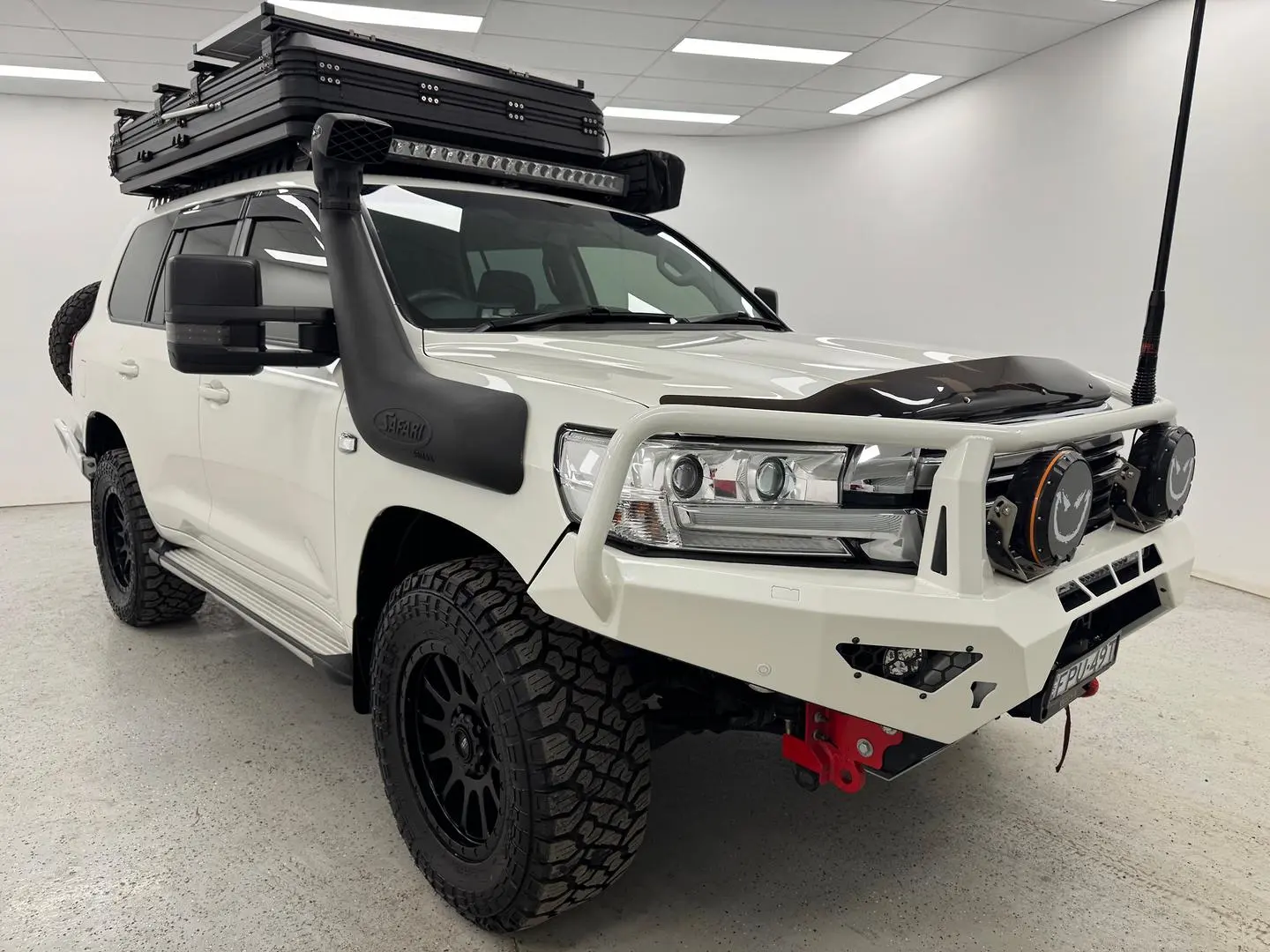 2017 Toyota Landcruiser Gallery Image 1