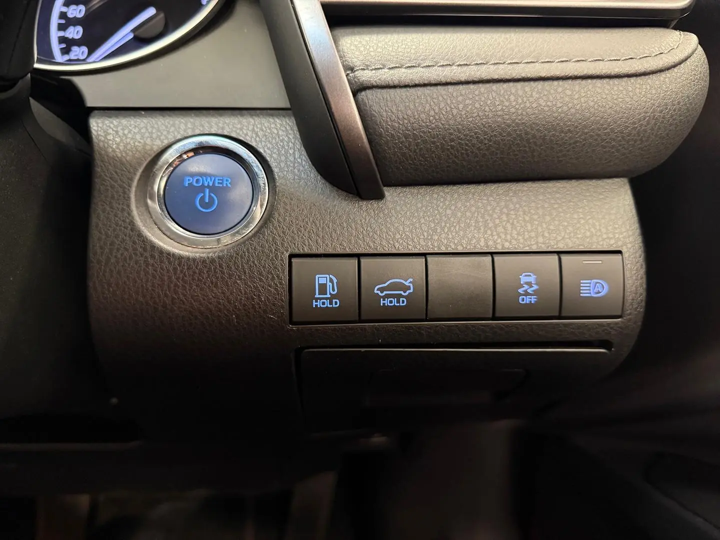 2022 Toyota Camry Gallery Image 25