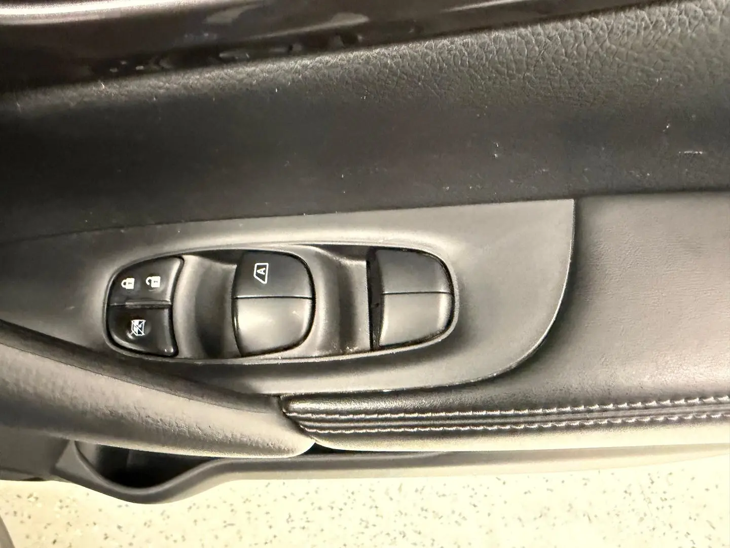 2022 Nissan X-TRAIL Gallery Image 23