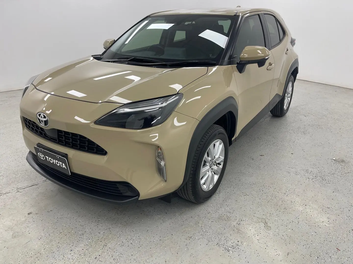 2022 Toyota Yaris Cross Gallery Image 7