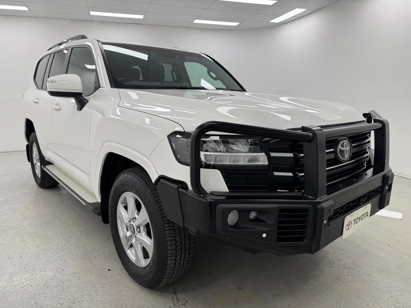 2024 Toyota Landcruiser Gallery Image 1