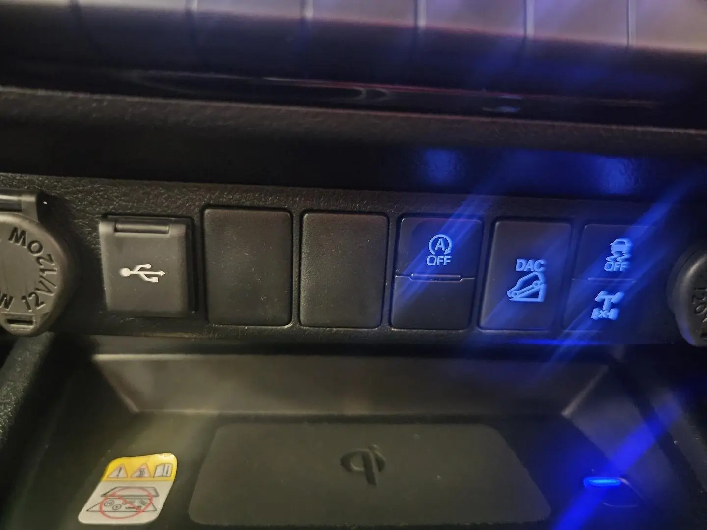 2024 Toyota Hilux Gallery Image 33