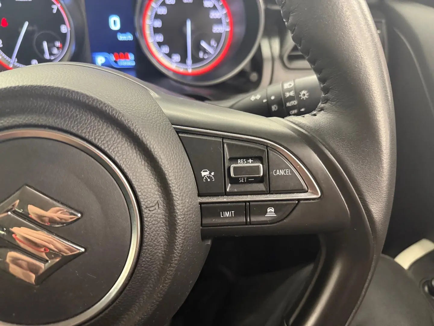 2022 Suzuki Swift Gallery Image 26