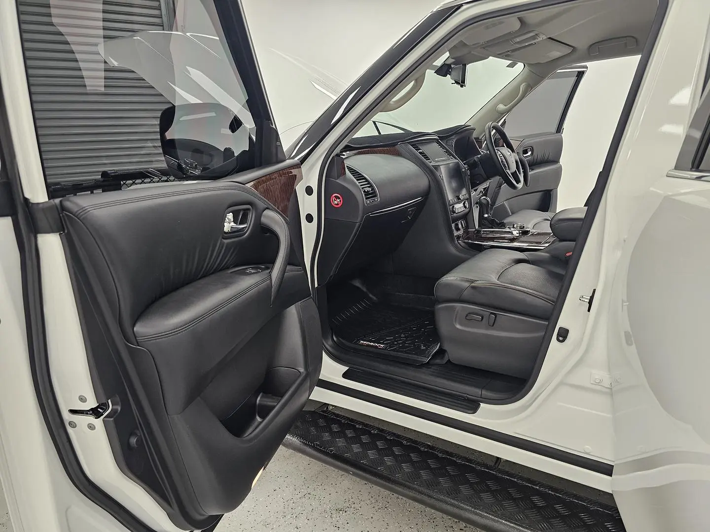 2024 Nissan Patrol Gallery Image 12