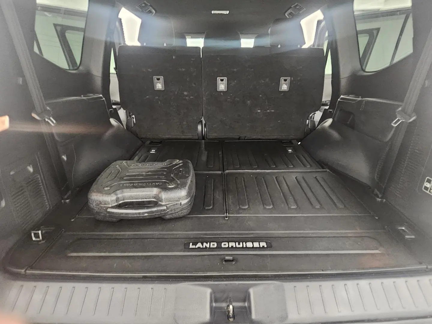 2023 Toyota Landcruiser Gallery Image 18