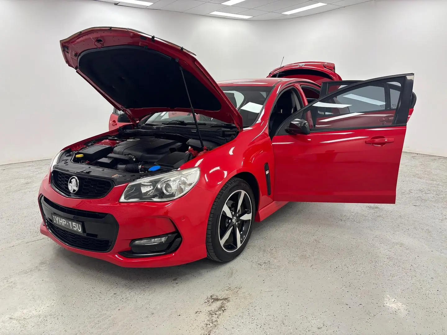 2016 Holden Commodore Gallery Image 14