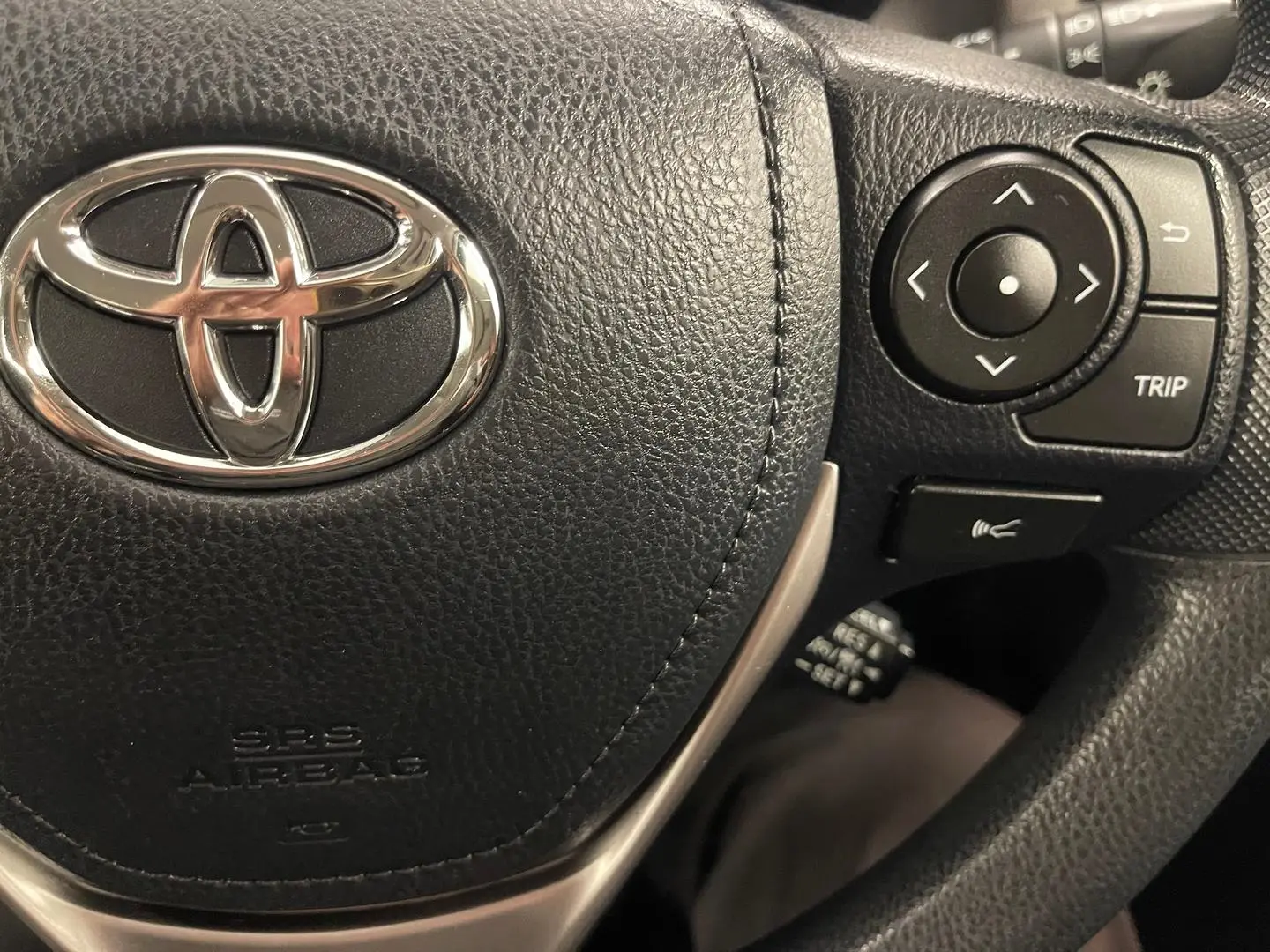 2018 Toyota RAV4 Gallery Image 30