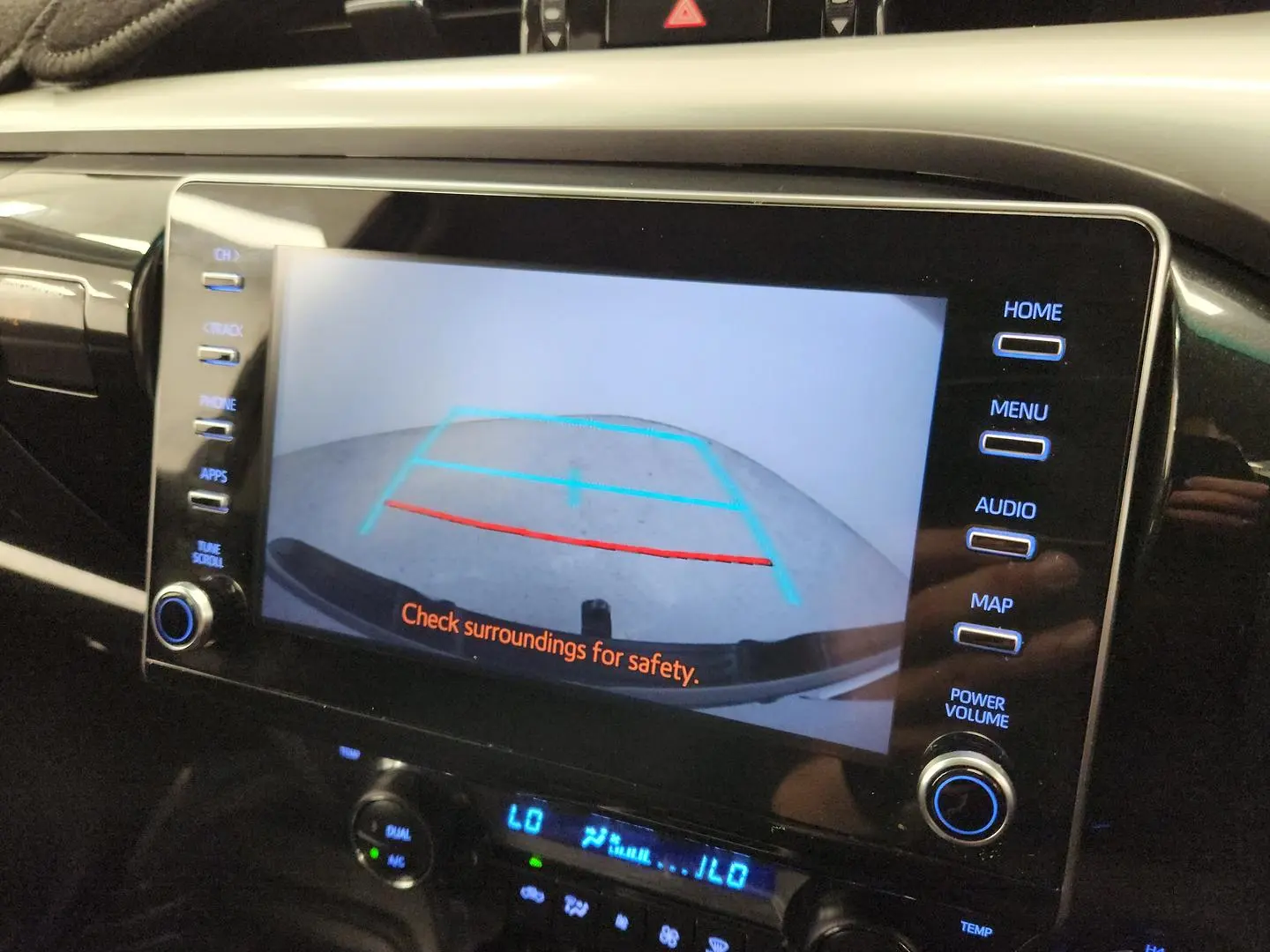 2022 Toyota Hilux Gallery Image 35