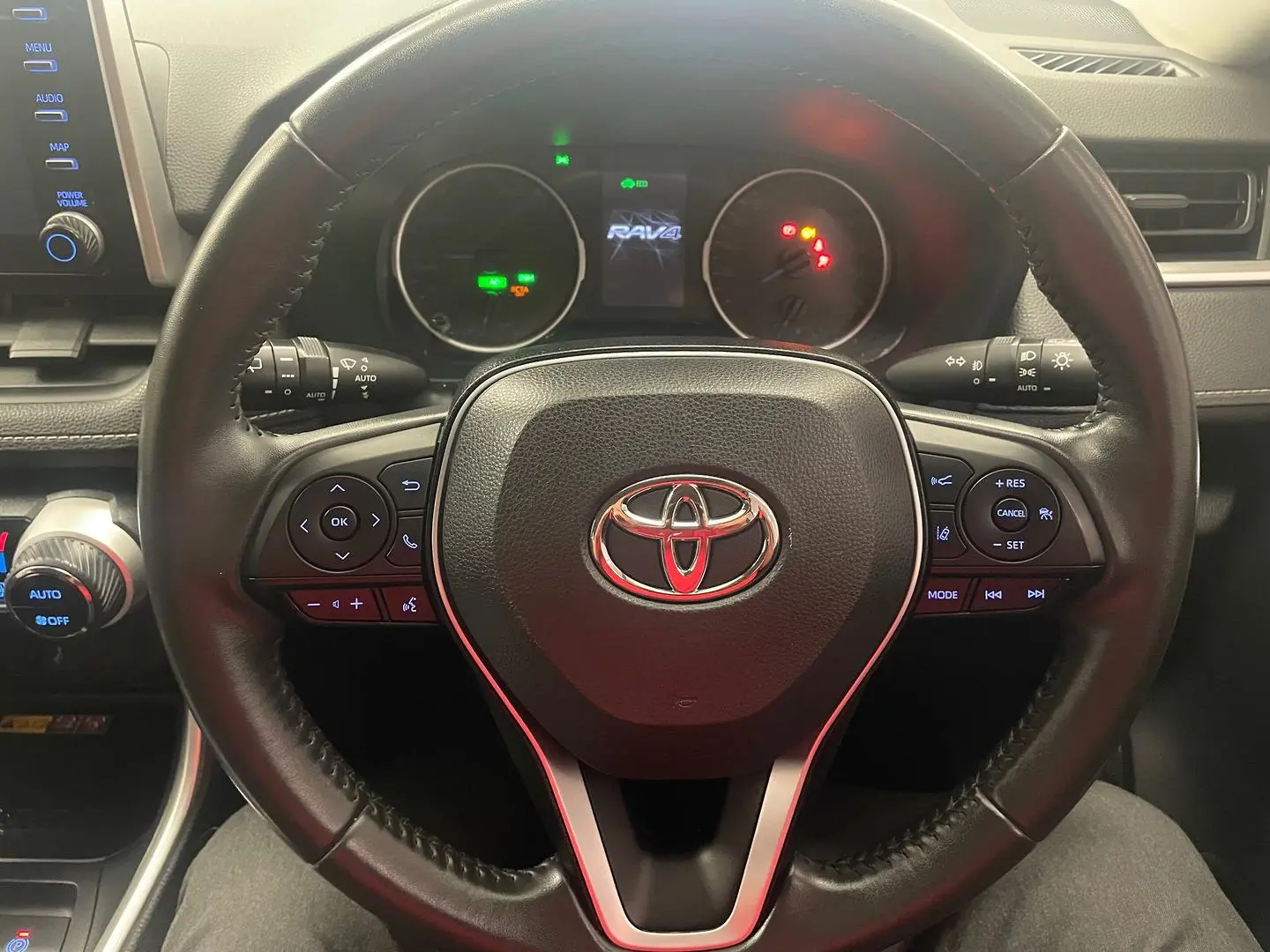 2022 Toyota RAV4 Gallery Image 24