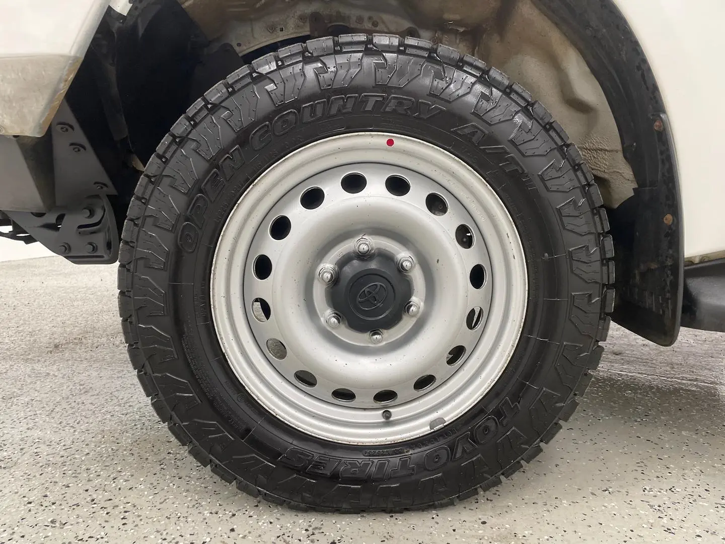 2020 Toyota Hilux Gallery Image 16