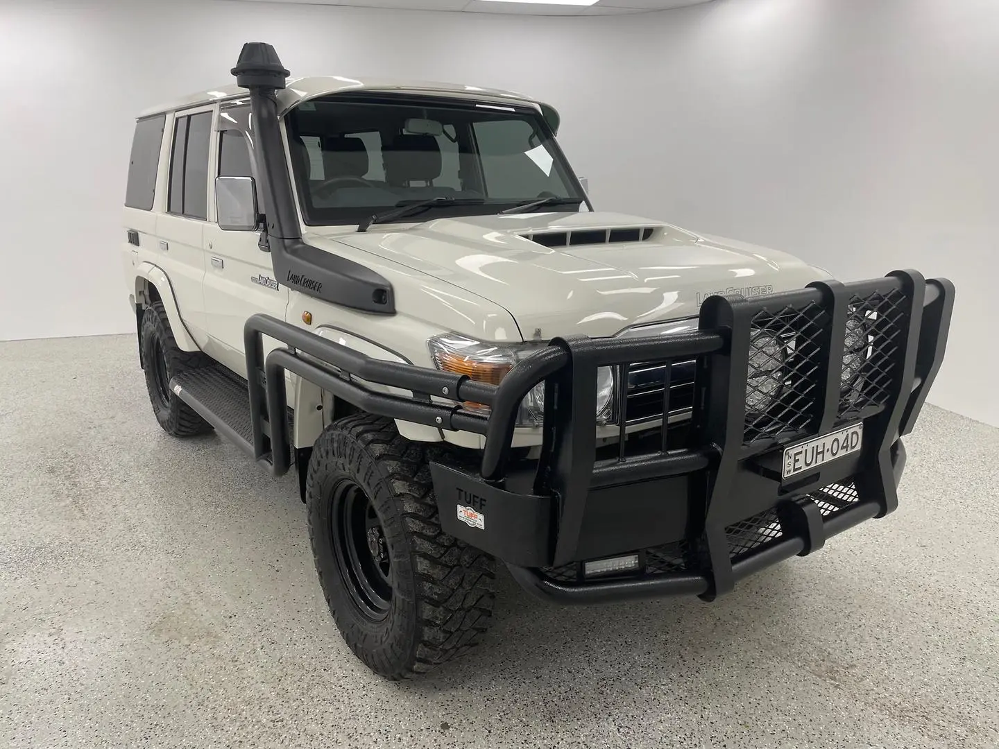 2022 Toyota Landcruiser GXL (EUH04D) Image 1