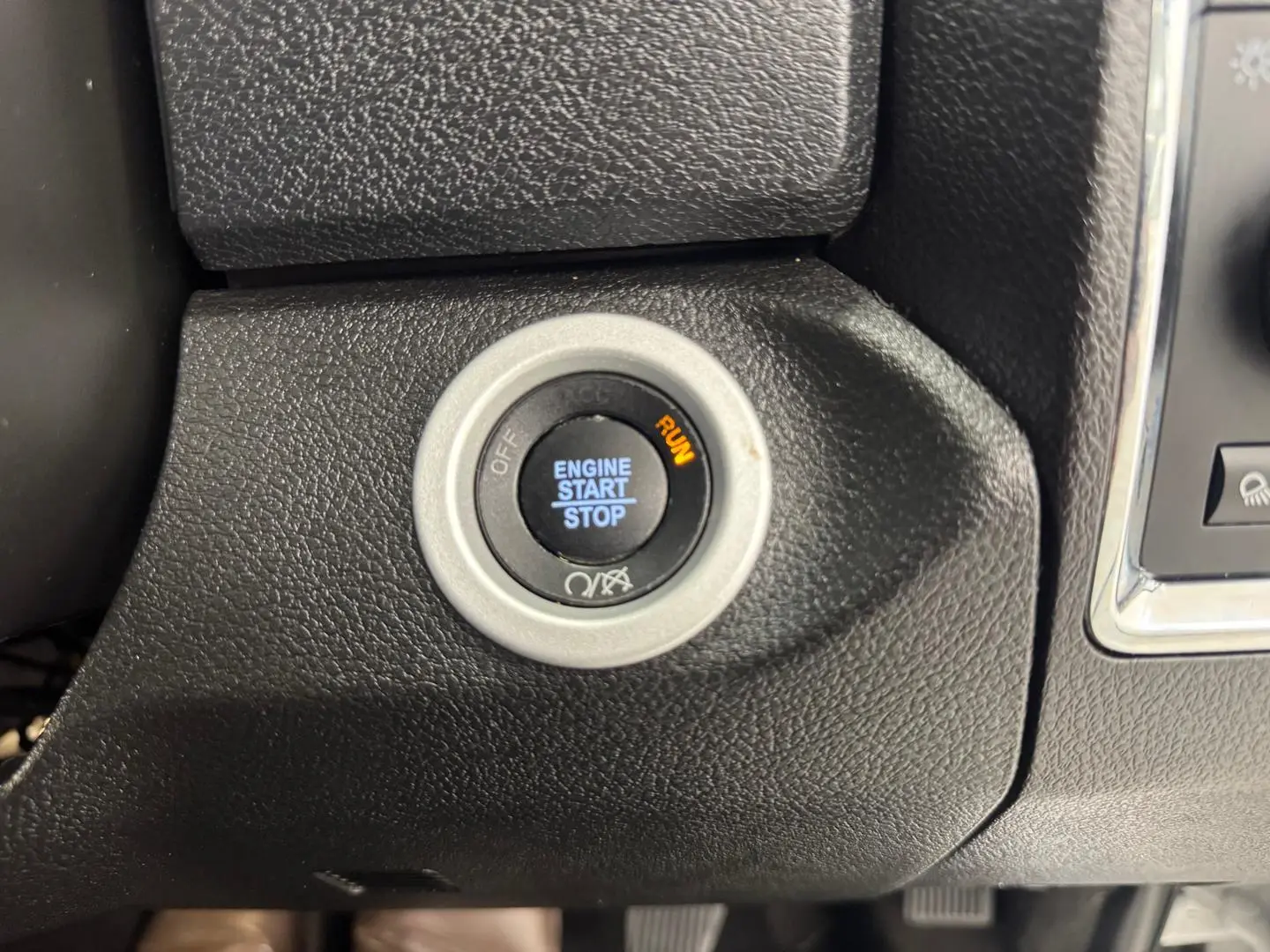 2020 RAM 1500 Gallery Image 25