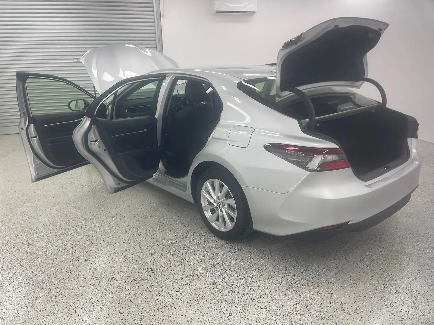 2024 Toyota Camry Gallery Image 12