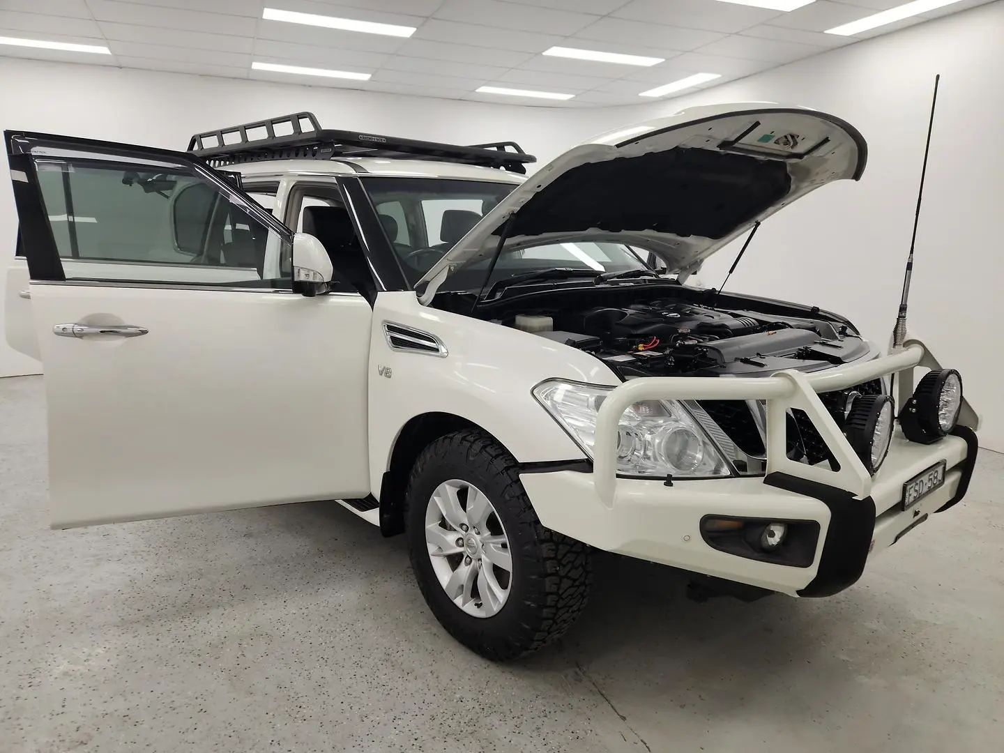 2016 Nissan Patrol Gallery Image 8