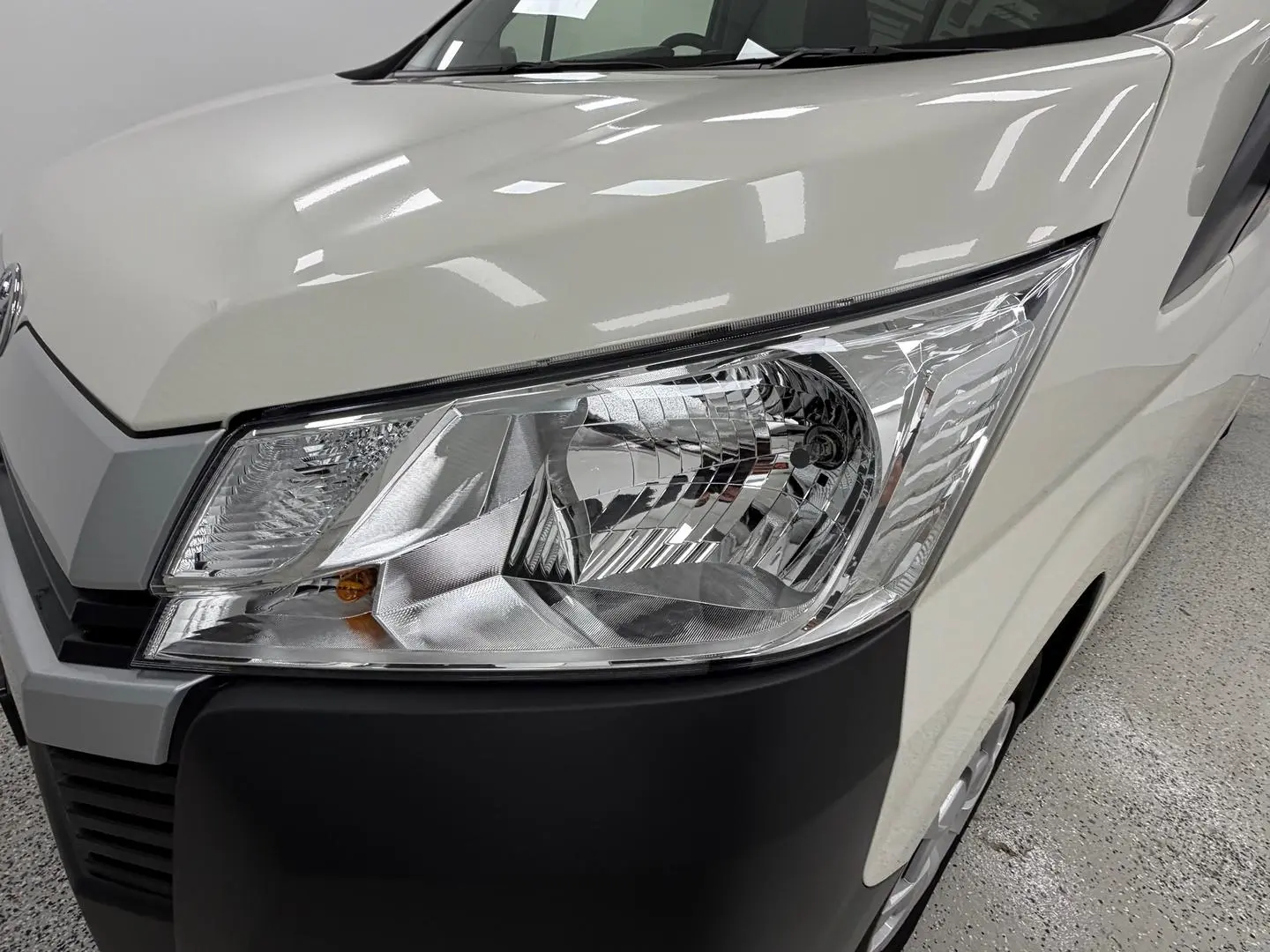 2025 Toyota Hiace Gallery Image 31