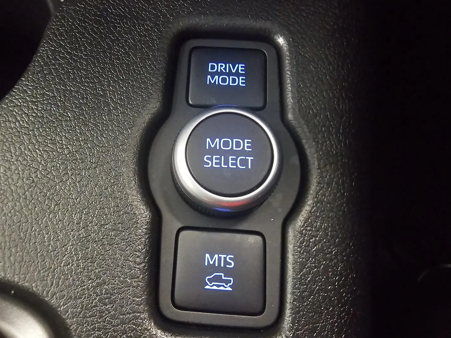 2024 Toyota Hilux Gallery Image 34