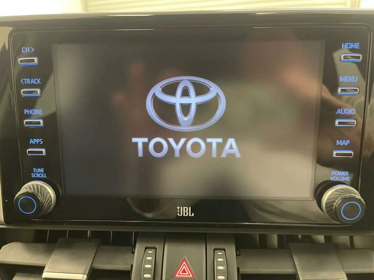 2021 Toyota RAV4 Image 16