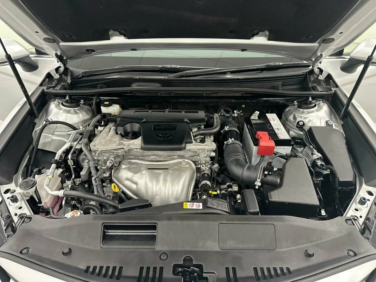 2019 Toyota Camry Image 11