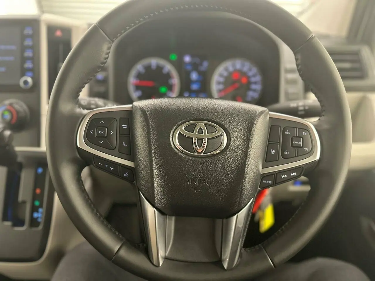 2023 Toyota HiAce Image 19
