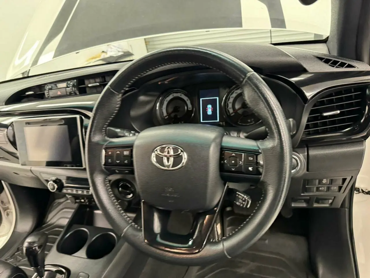 2019 Toyota Hilux Image 16