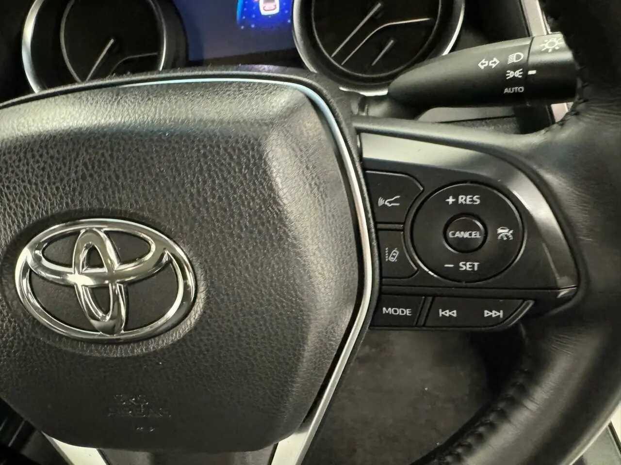 2018 Toyota Camry Image 17