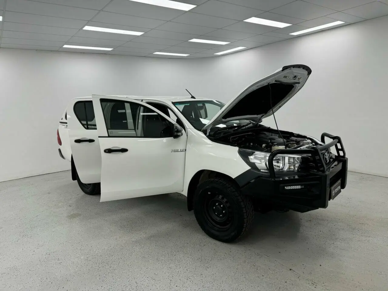 2018 Toyota Hilux Image 8