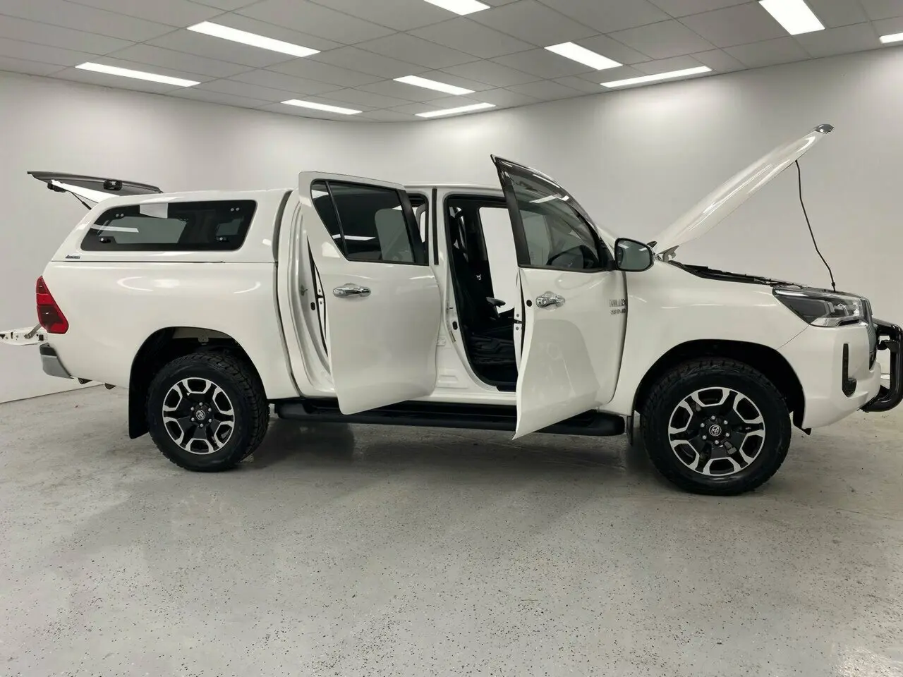 2020 Toyota Hilux Image 10