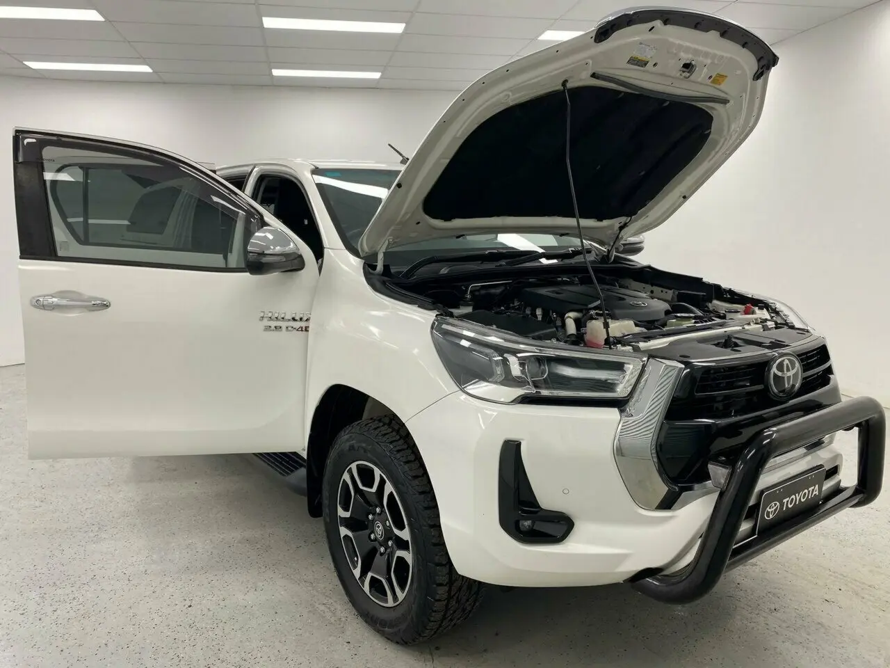 2020 Toyota Hilux Image 9